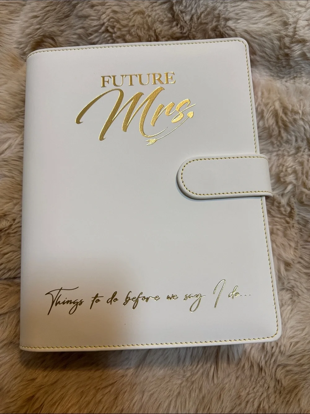 The Ultimate Wedding Planner - Black and White Bridal Planner